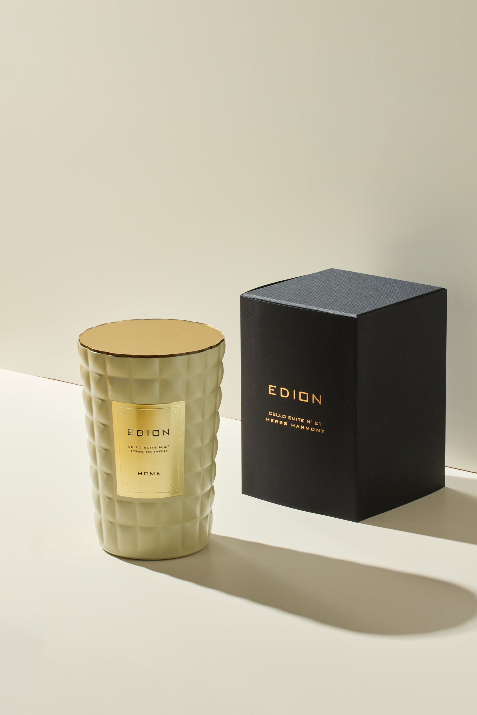 Candela profumata luxury Cello suite n.21 Herbs harmony