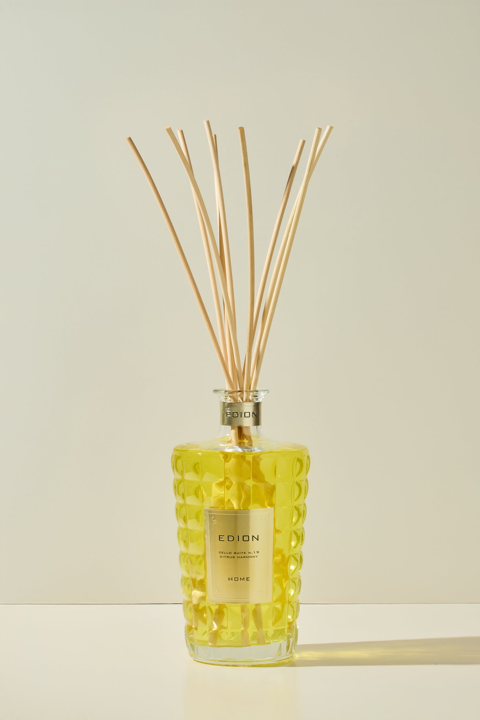 Cello suite n.19 citrus harmony