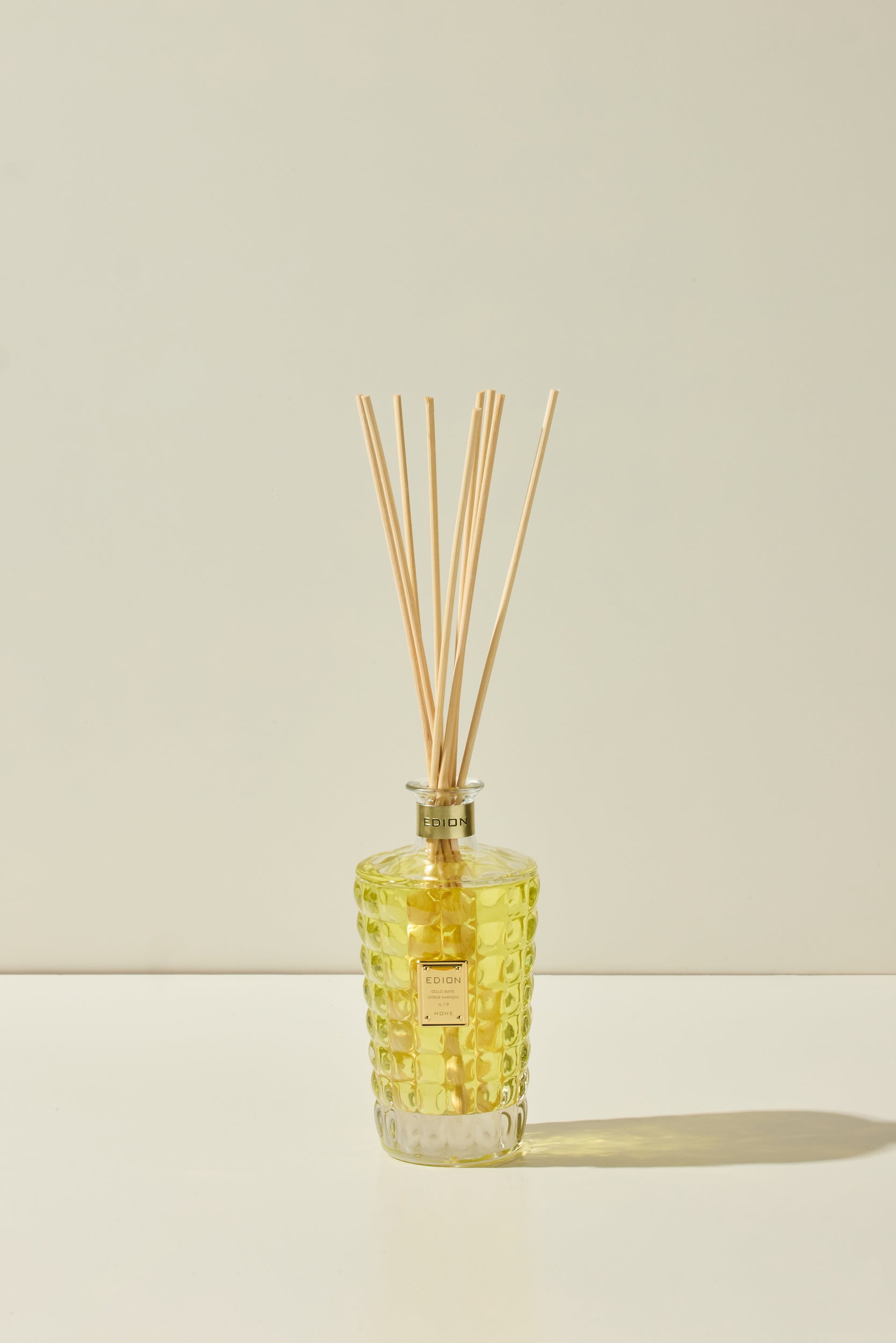 Cello suite n.19 citrus harmony