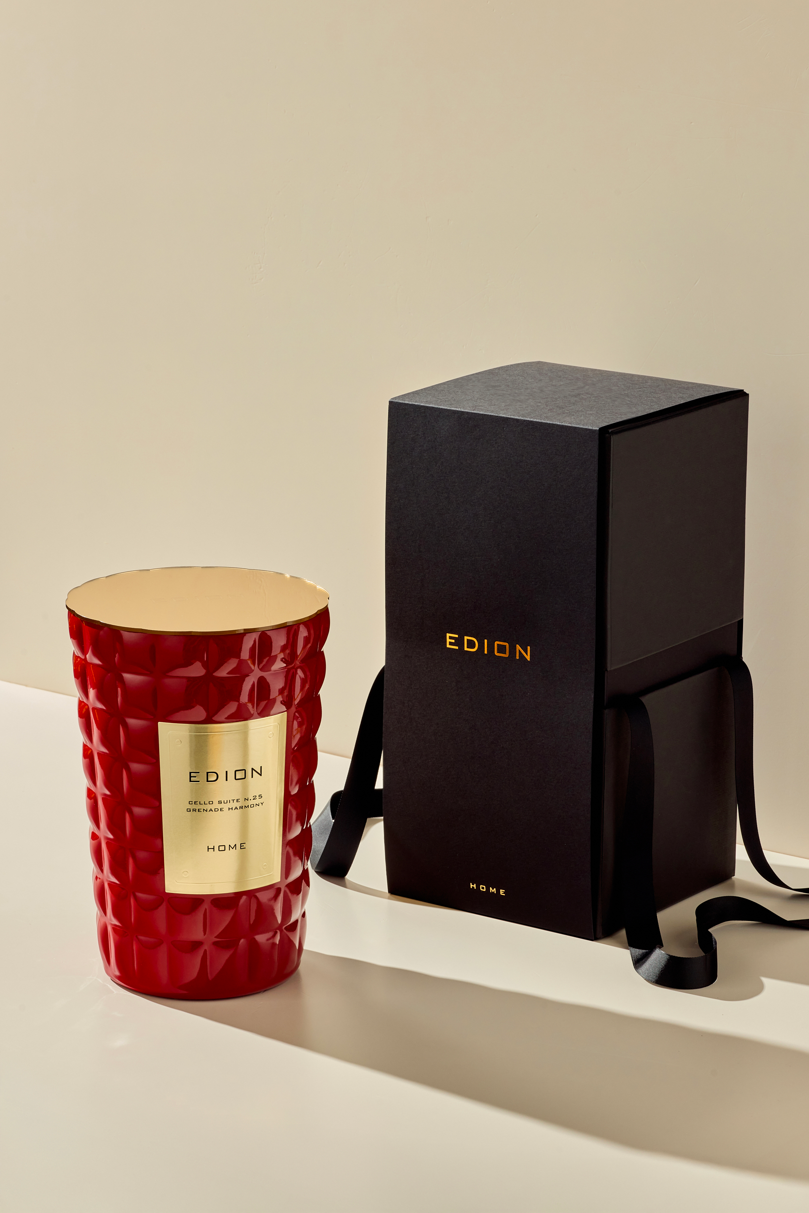 Candela profumata luxury Cello suite n.25 Grenade harmony